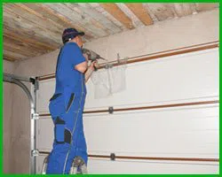 Master Garage Door Service Chicago, IL 773-639-1921 - sidebar-emergency-t-07-gr-19m